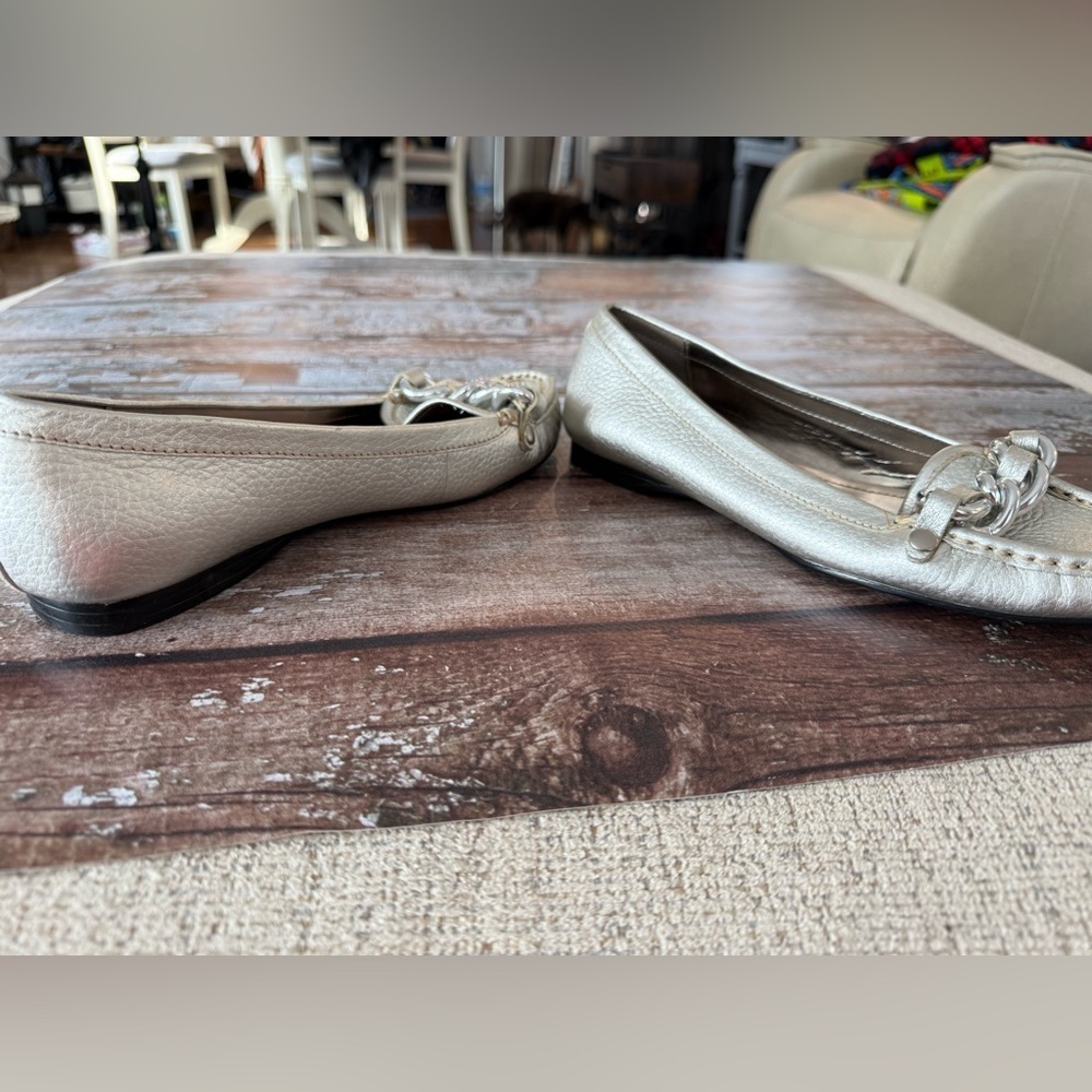 Style & Co. Women's Metallic Silver Loafers with Chain Detail Leather Upper - Picture 5 of 8